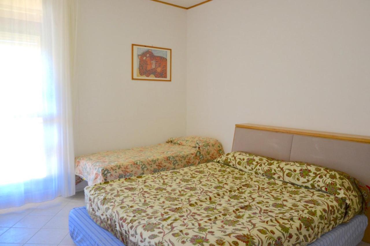 Apartments Via Dei Platani Marina Di Bibbona Eksteriør billede
