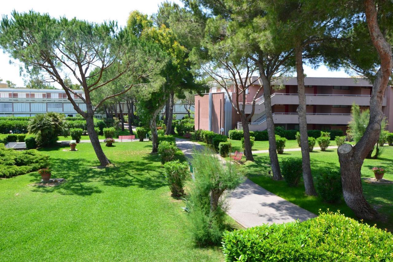 Apartments Via Dei Platani Marina Di Bibbona Eksteriør billede